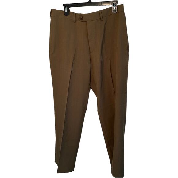 Haggar Mens Dress Pants NWT 34 x 29 travel performance pleated flat front - Picture 1 of 4